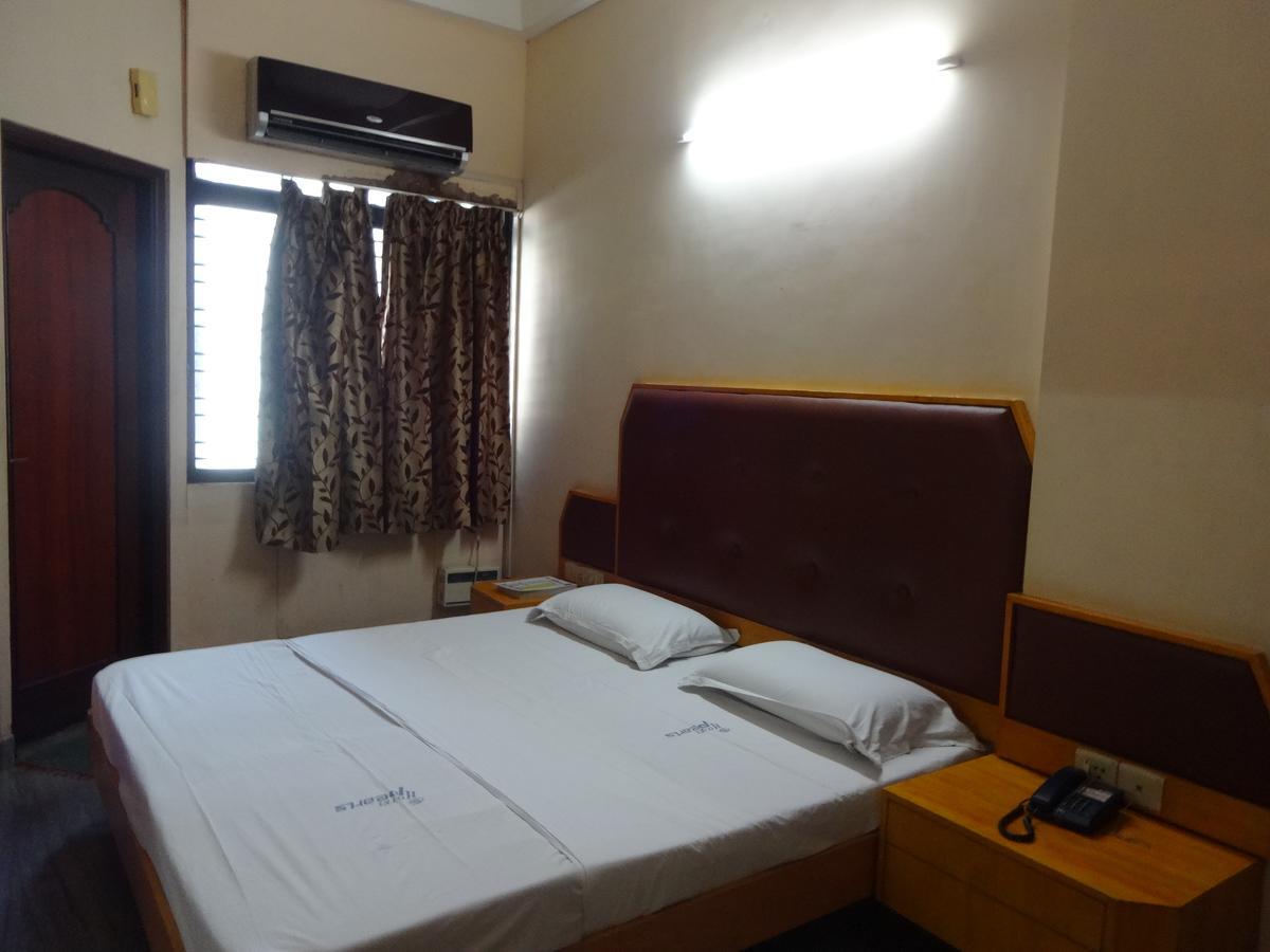 Hotel Pearls Madurai Eksteriør bilde